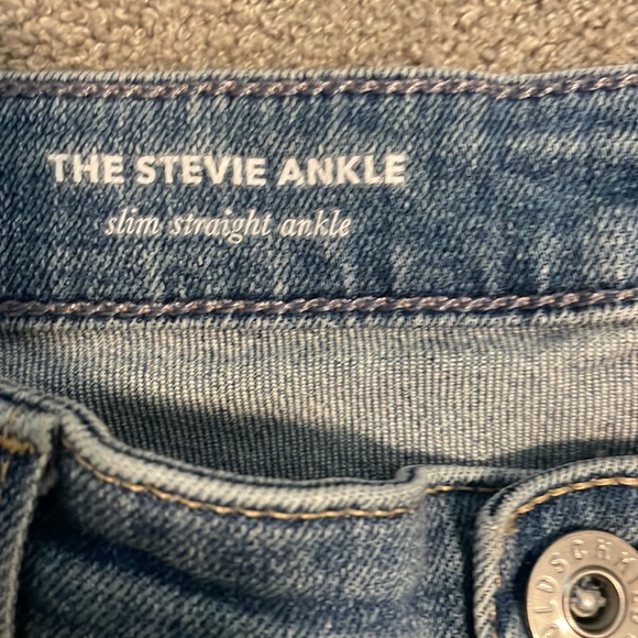 EC AG - Adriano Goldschmied "The Stevie Ankle" Slim Straight Jeans - Size 28R - Picture 4 of 6